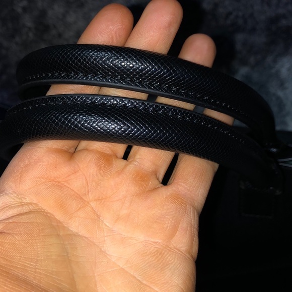 Kelly & Katie black exterior blue interior tote - Picture 4 of 9